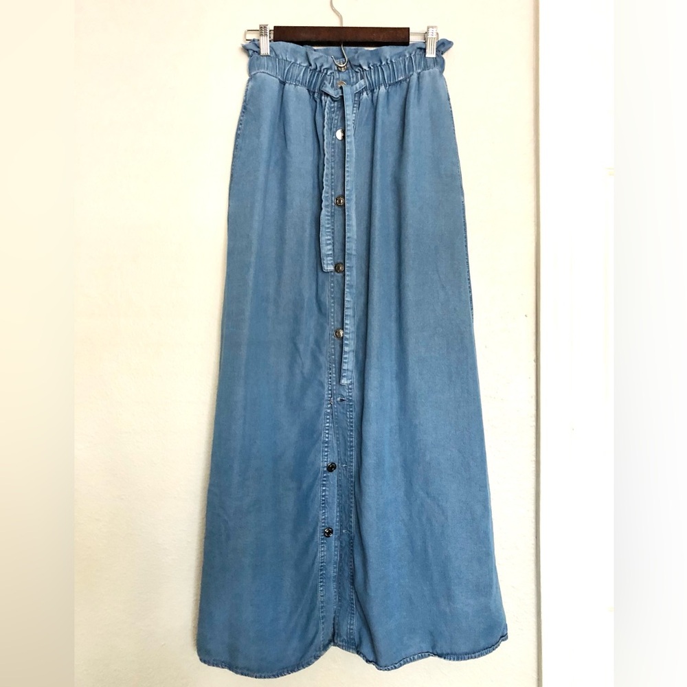 NWOT Zenana Outfitters Light Blue Denim Button-Front Maxi Skirt